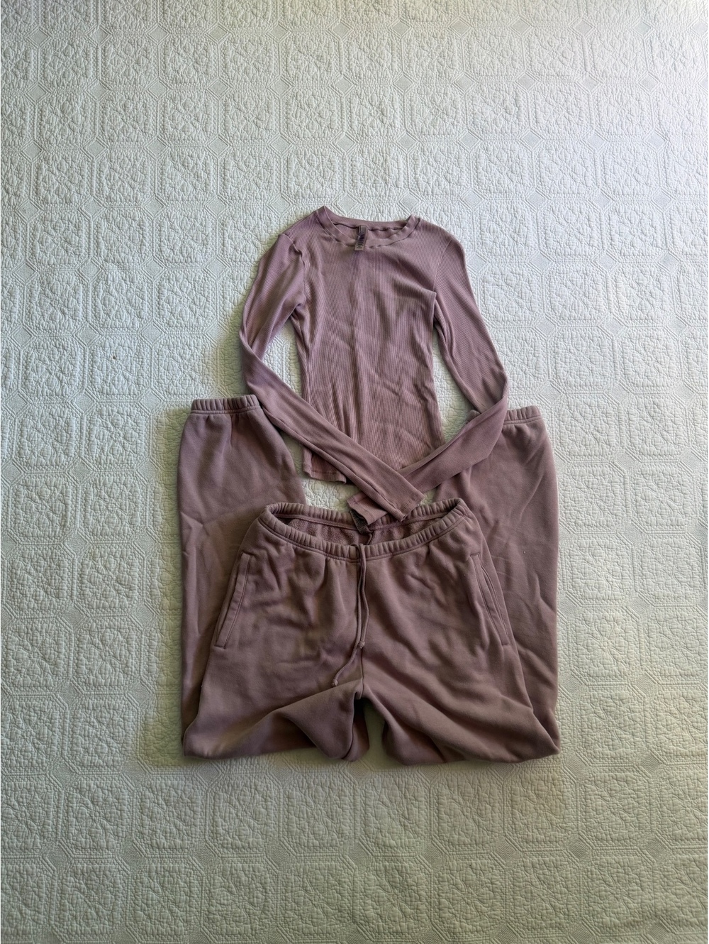Skims deadstock Women's Long Sleeve Top and Matching Jogger - Picture 1 of 4